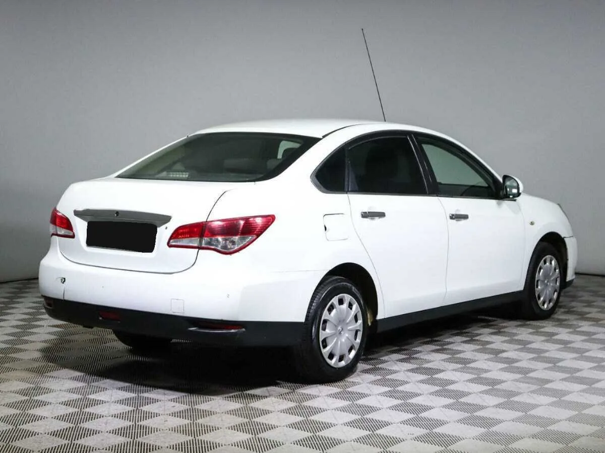 Nissan Almera