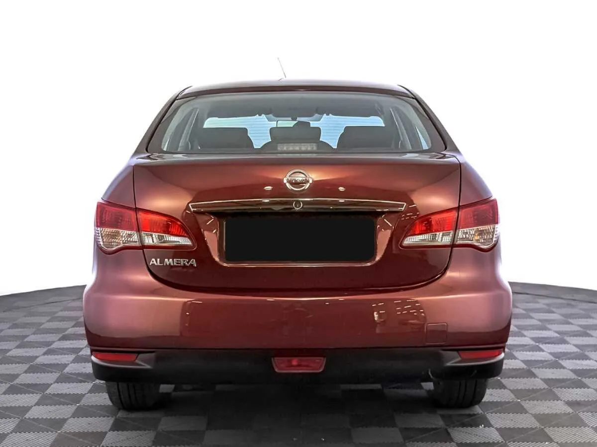 Nissan Almera