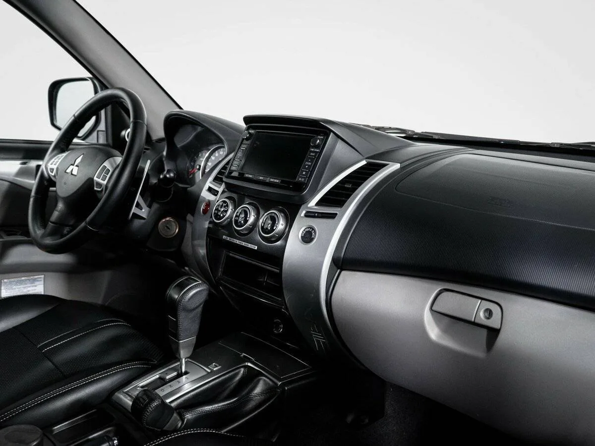 Mitsubishi Pajero Sport