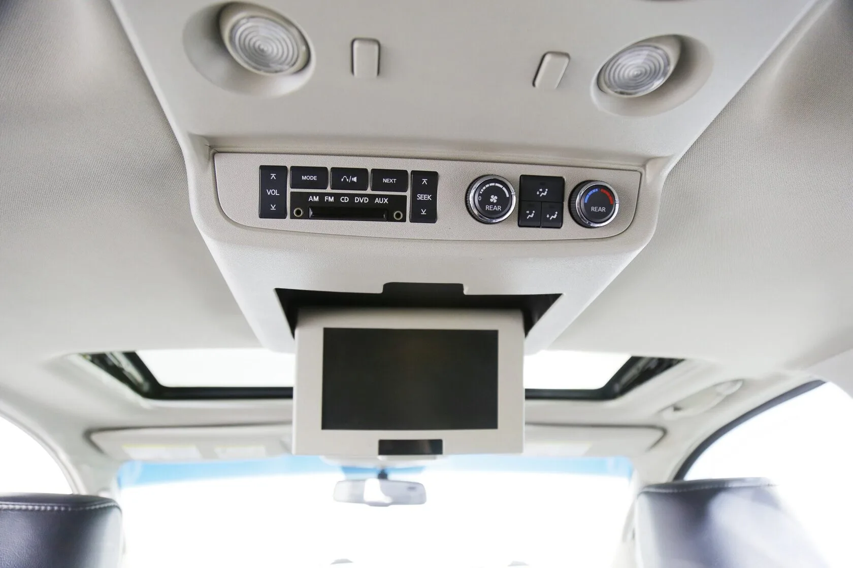 Infiniti QX56