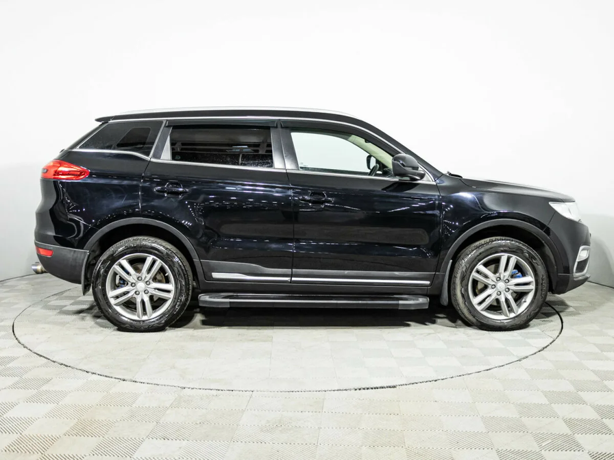 Geely Atlas