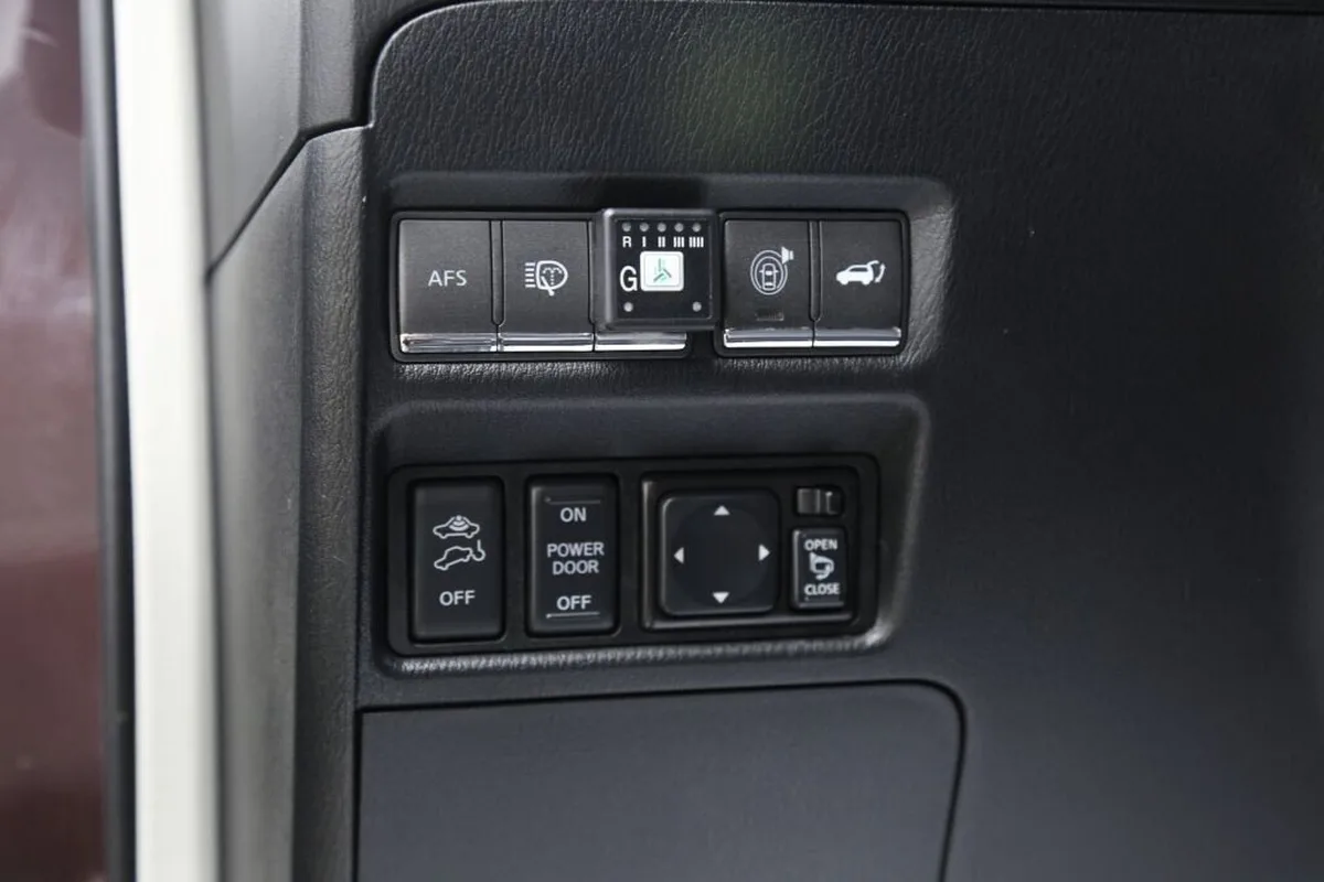 Infiniti QX56