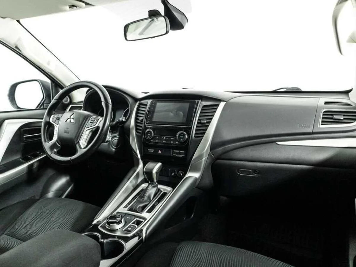 Mitsubishi Pajero Sport