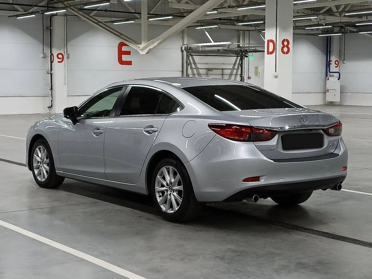 Mazda 6
