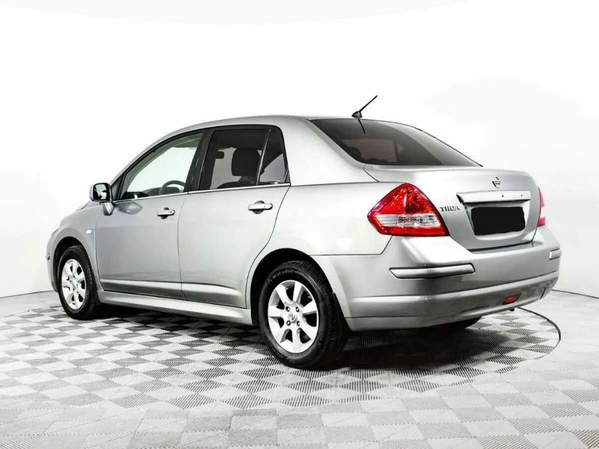 Nissan Tiida