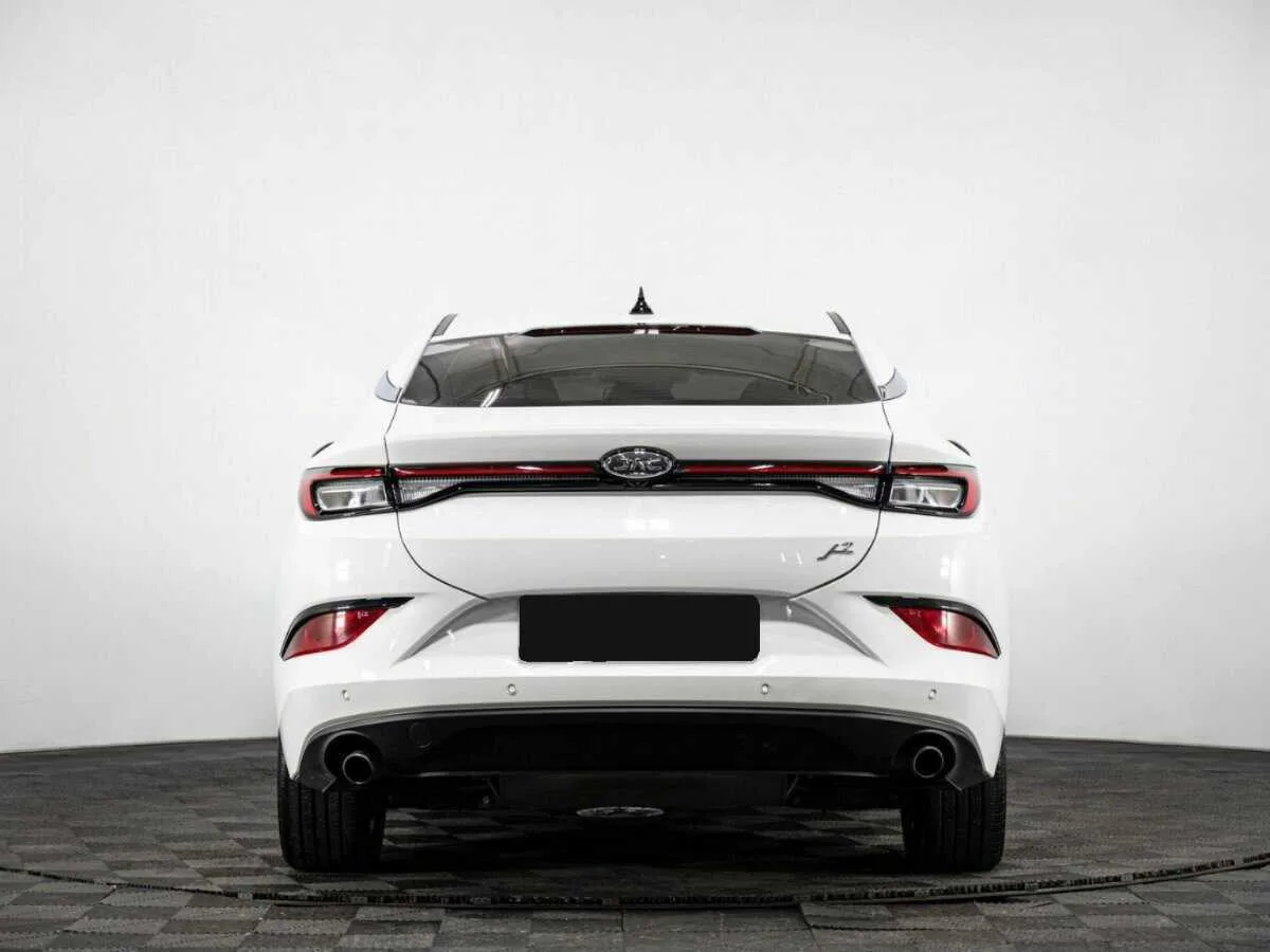 JAC J7