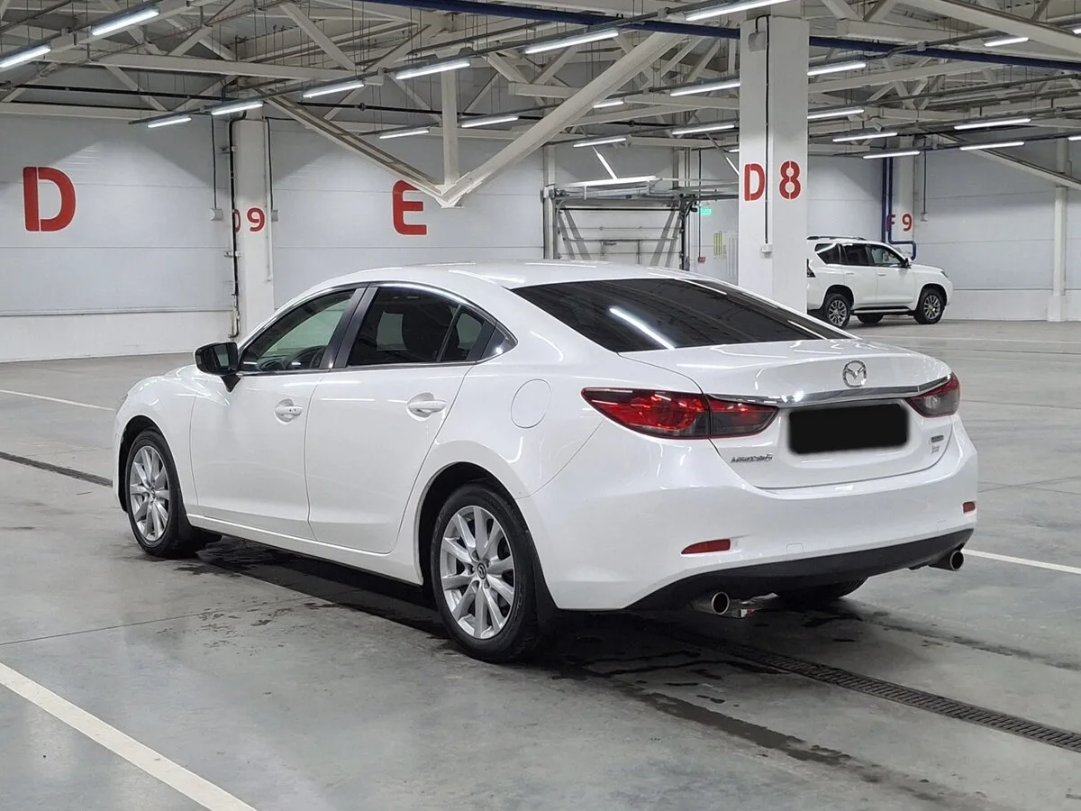 Mazda 6
