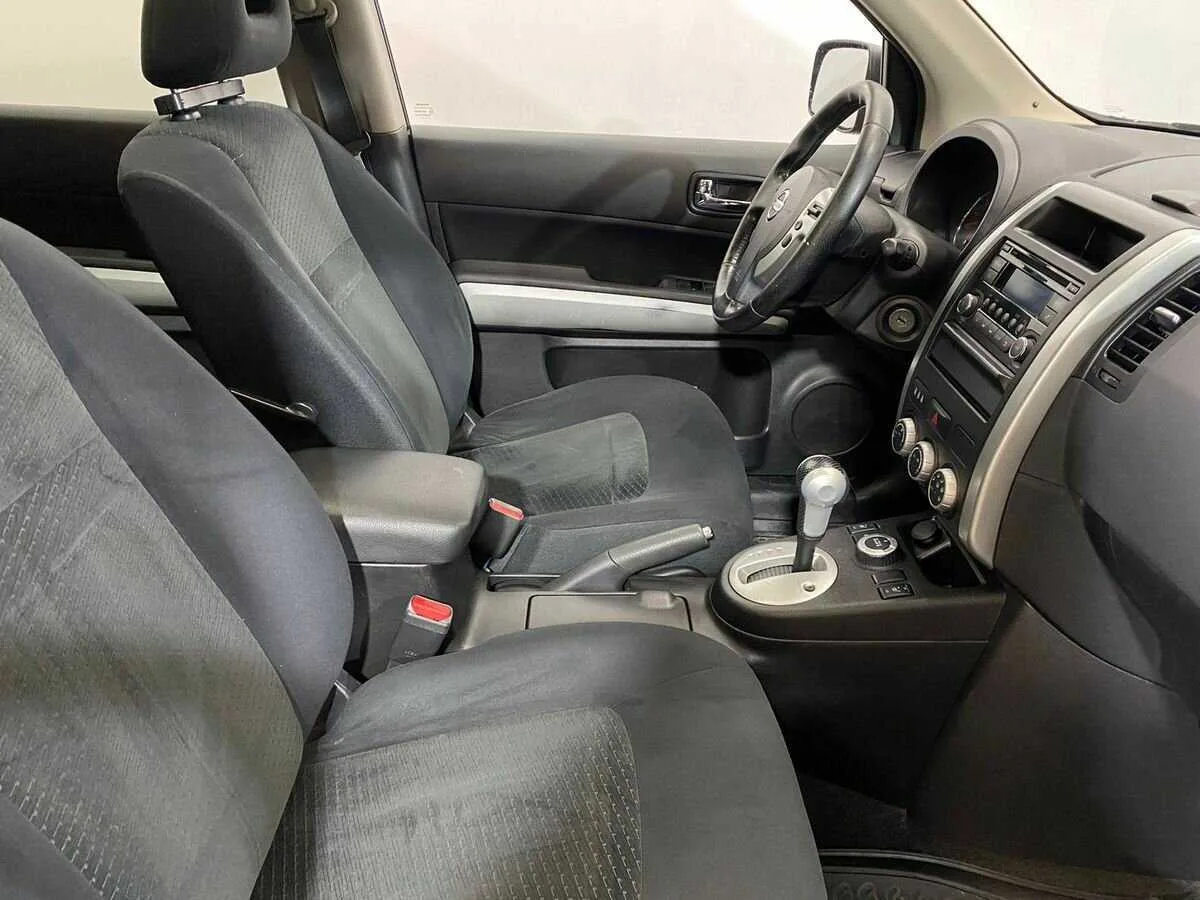 Nissan X Trail