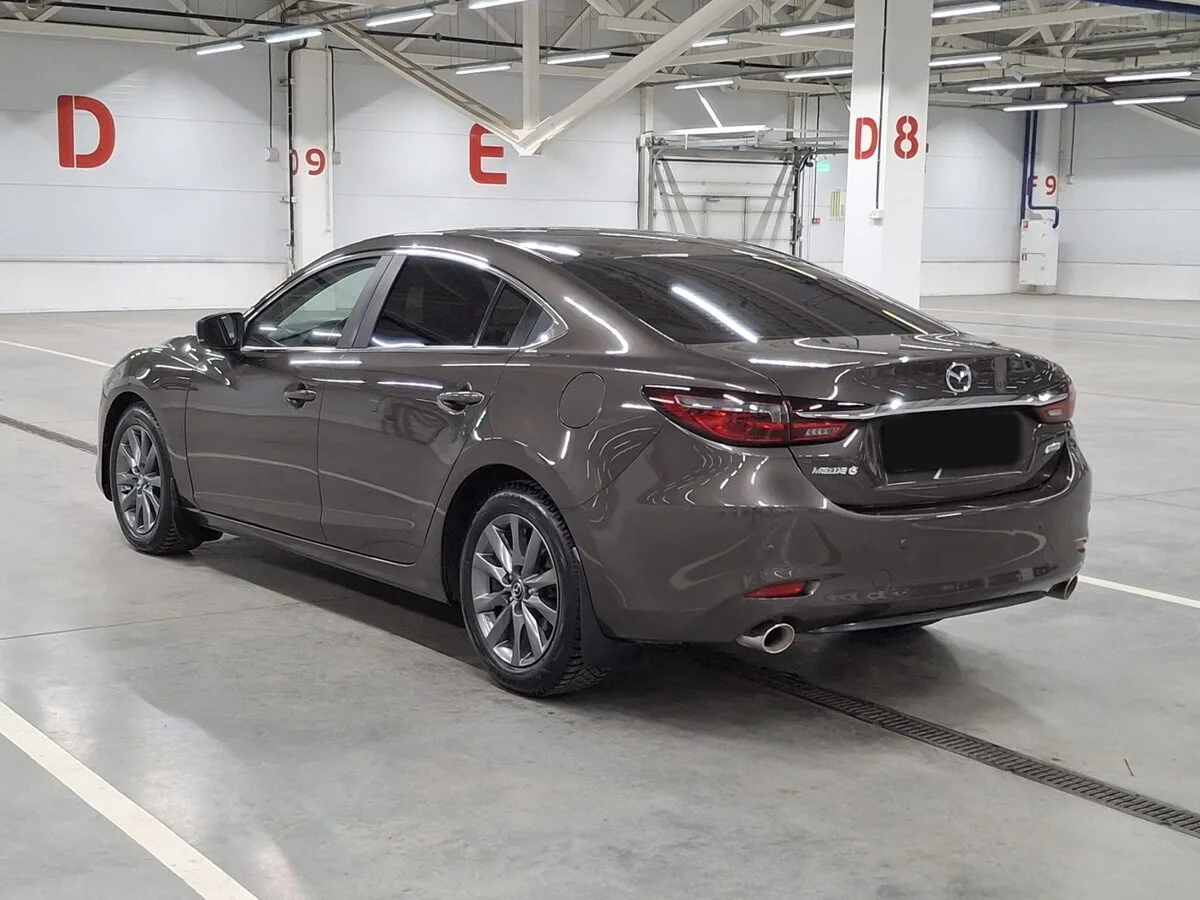 Mazda 6