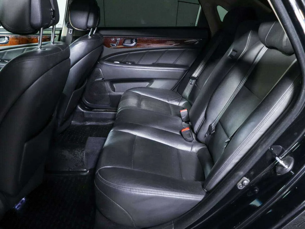 Hyundai Equus