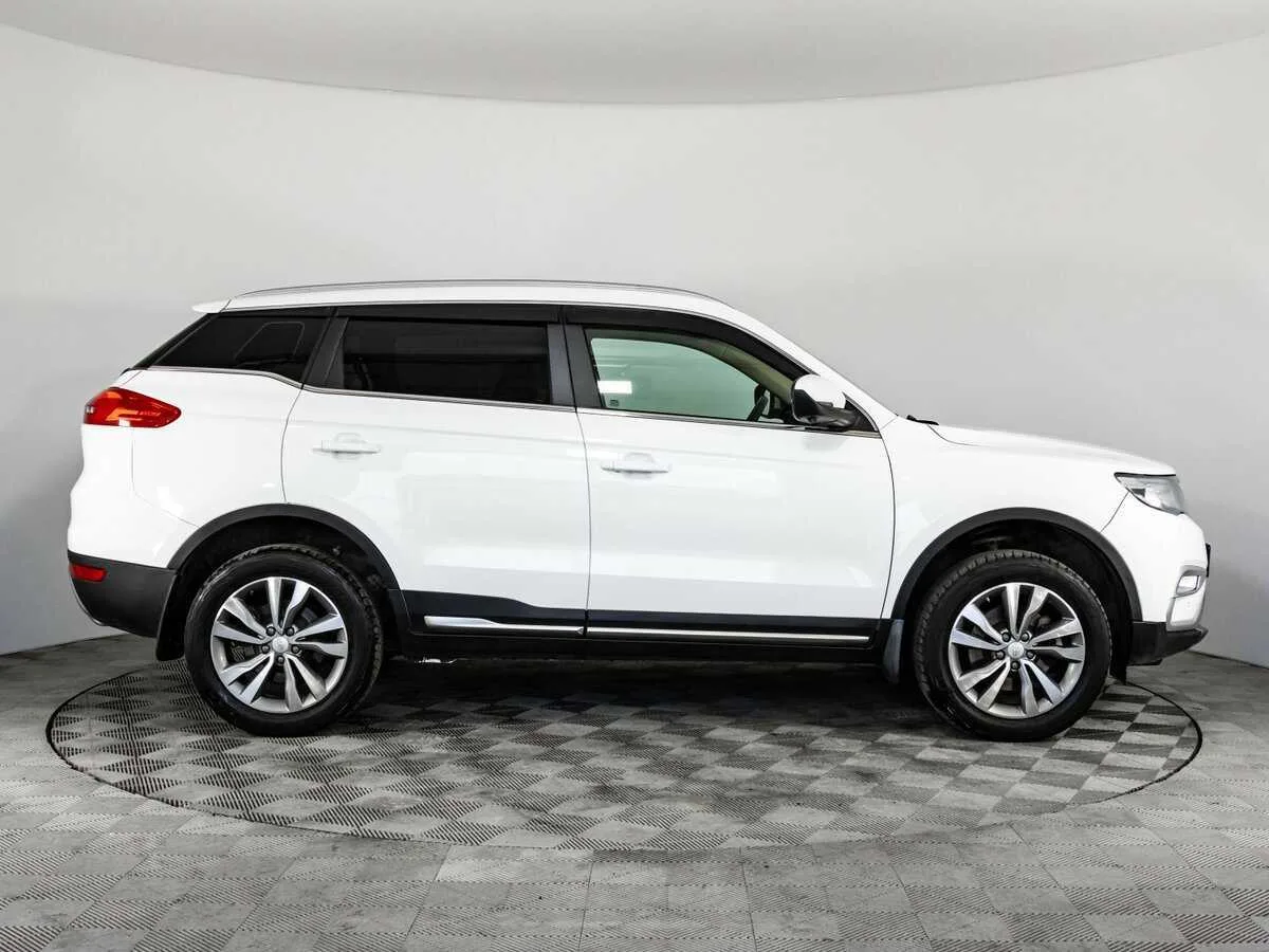 Geely Atlas