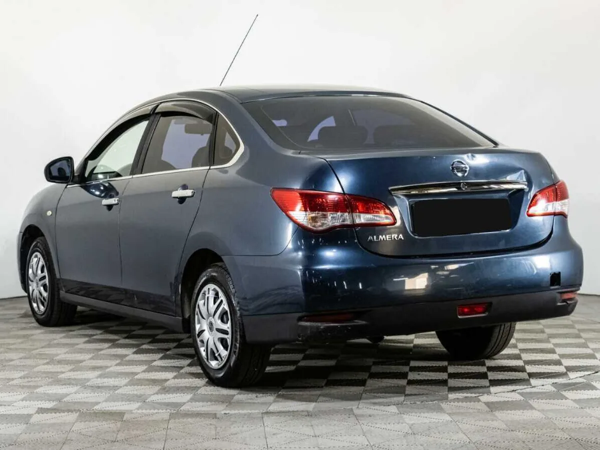 Nissan Almera