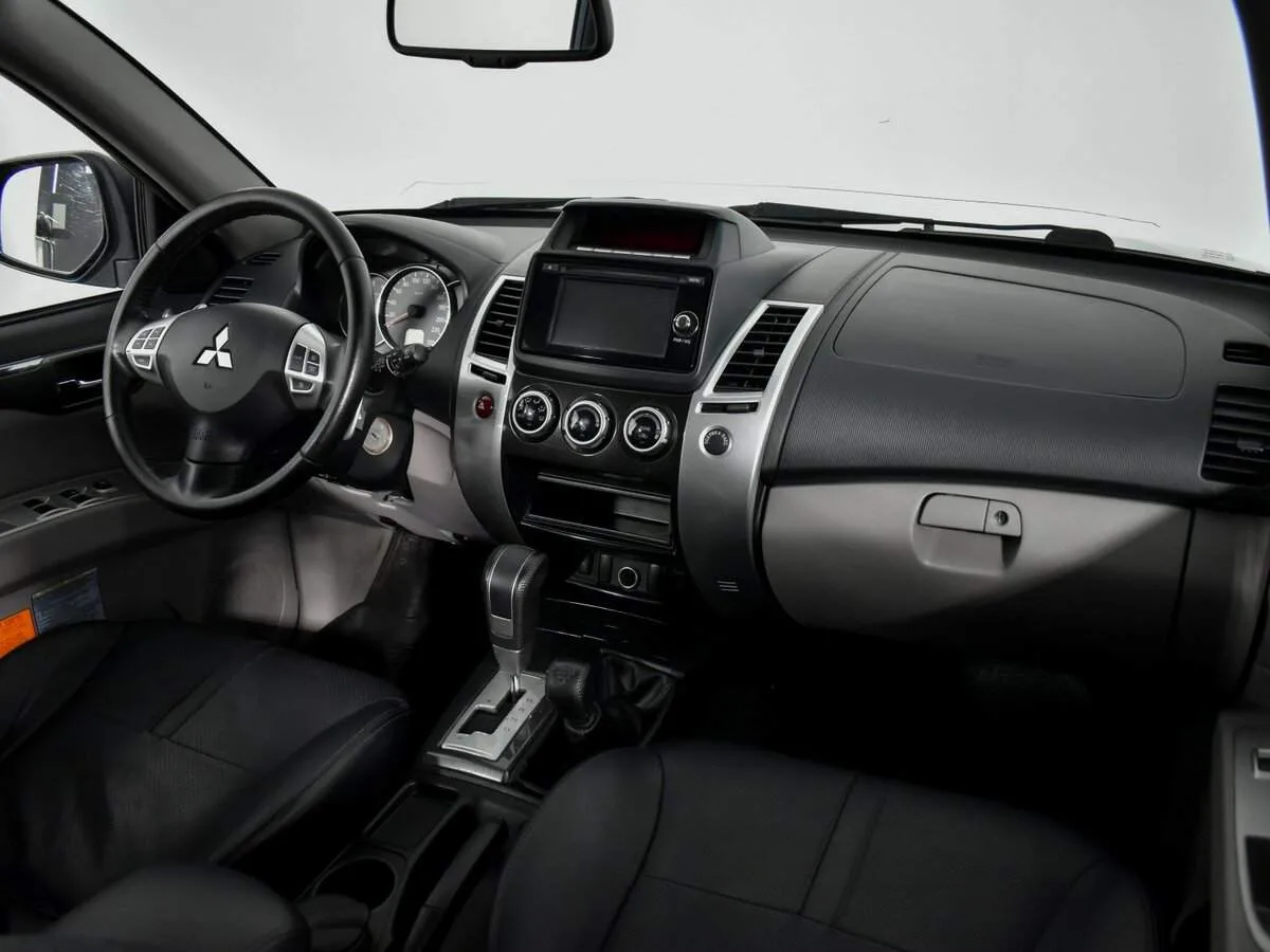 Mitsubishi Pajero Sport