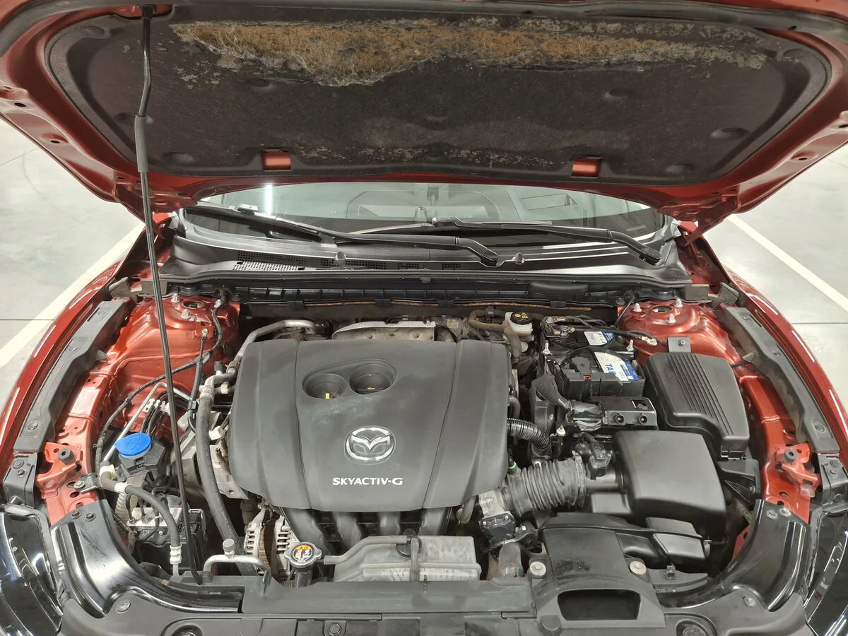 Mazda 6
