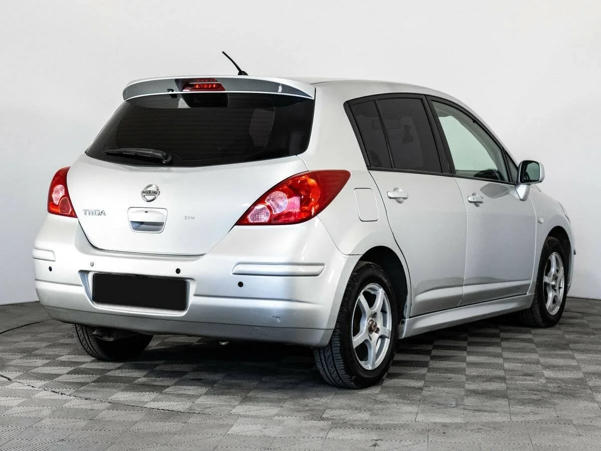 Nissan Tiida