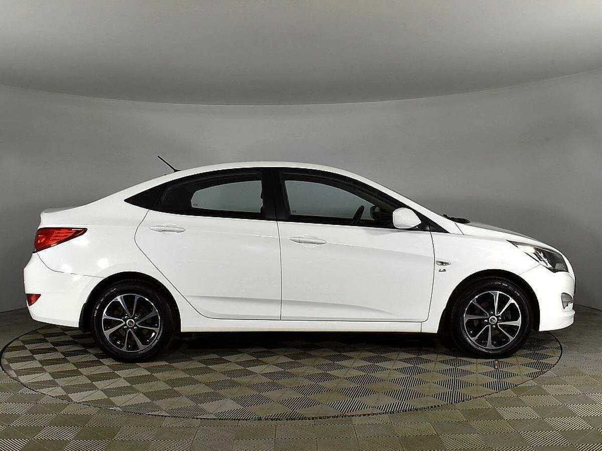 Hyundai Solaris