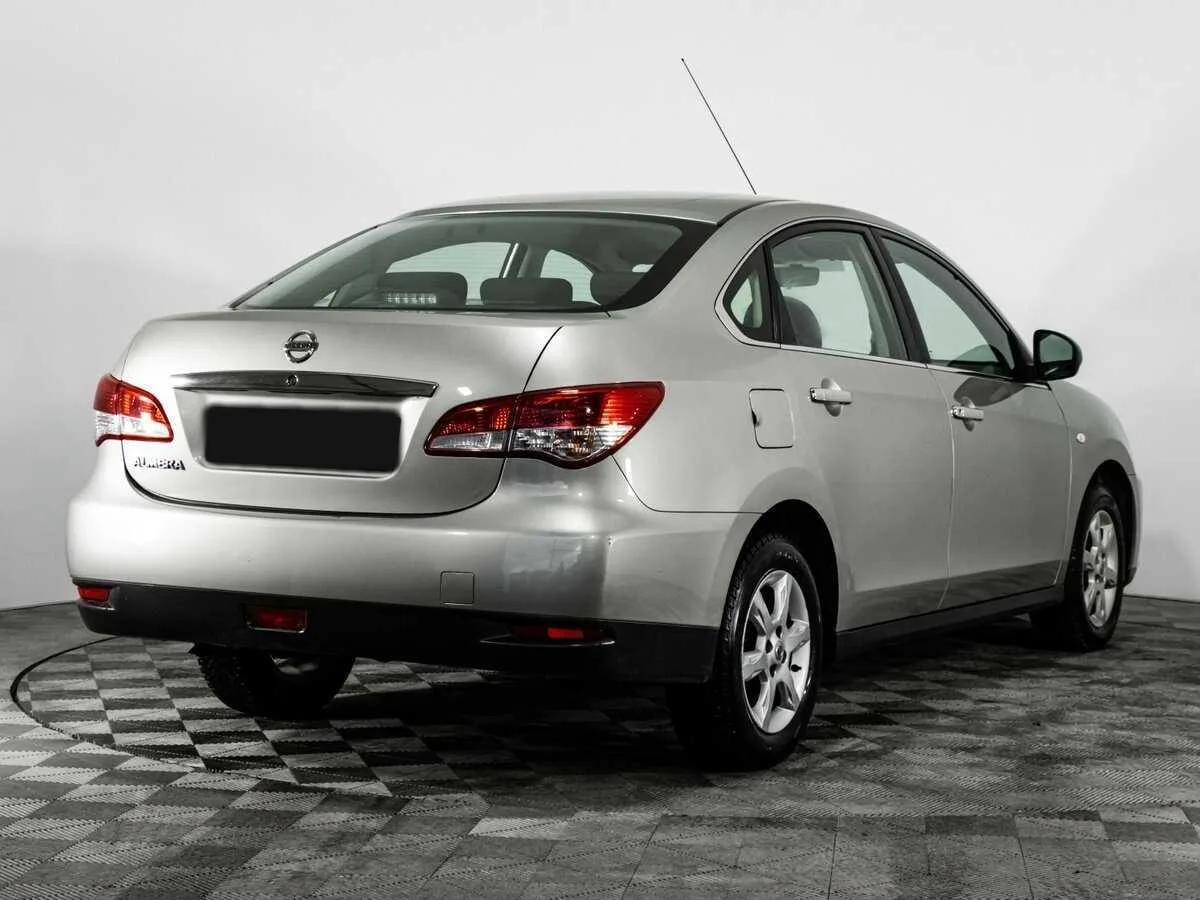 Nissan Almera