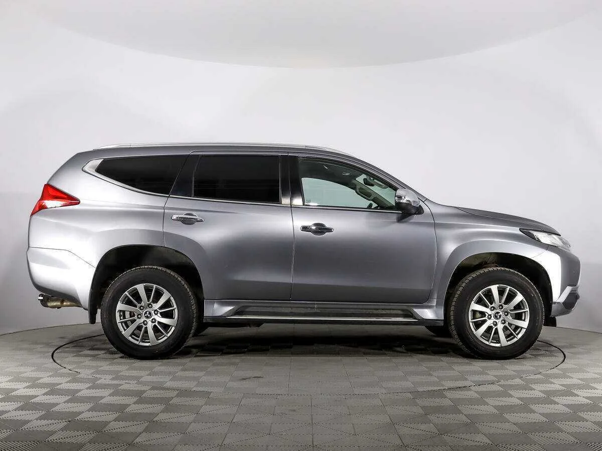 Mitsubishi Pajero Sport