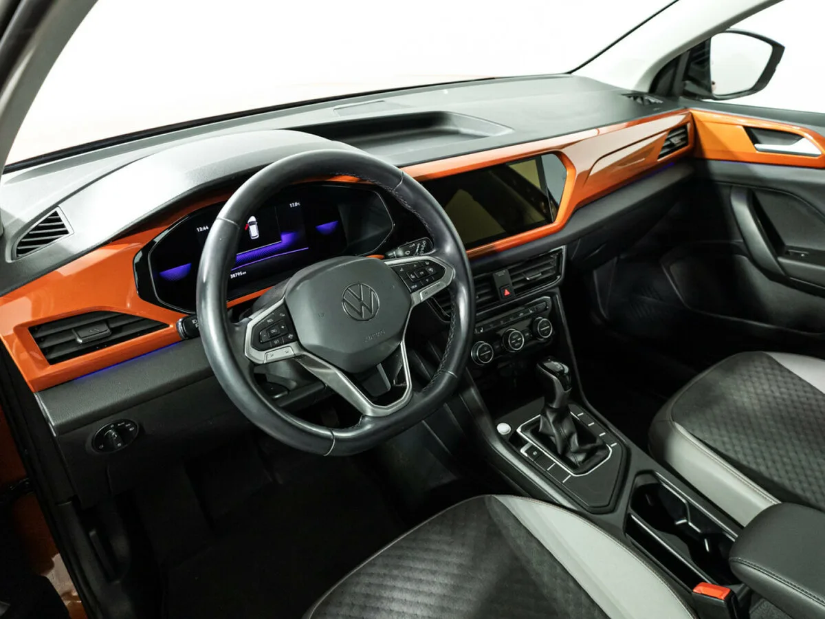 Volkswagen Taos