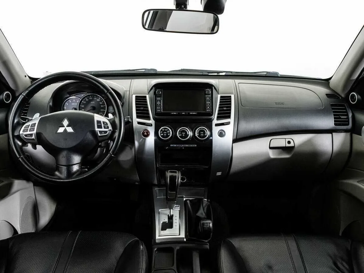 Mitsubishi Pajero Sport