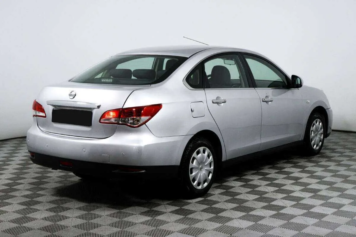 Nissan Almera