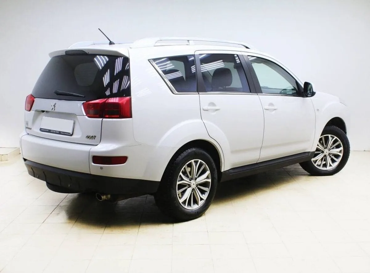 Peugeot 4007