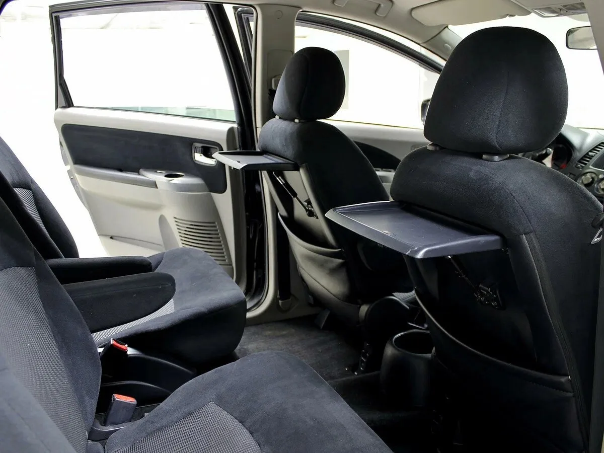 Mitsubishi Grandis