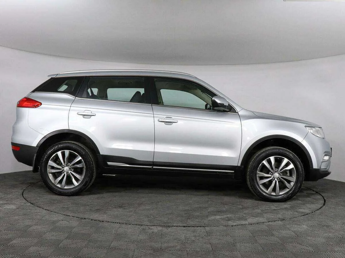 Geely Atlas