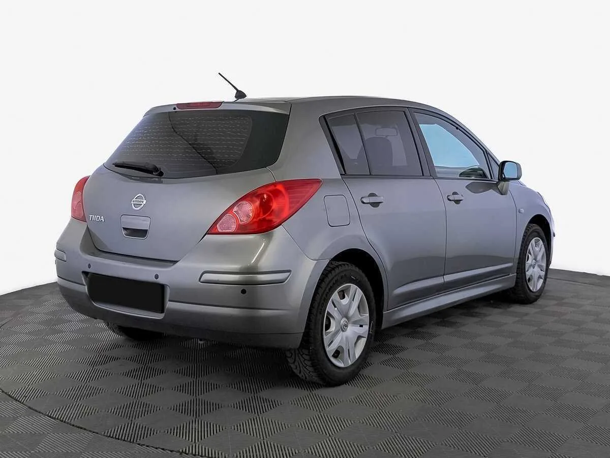 Nissan Tiida