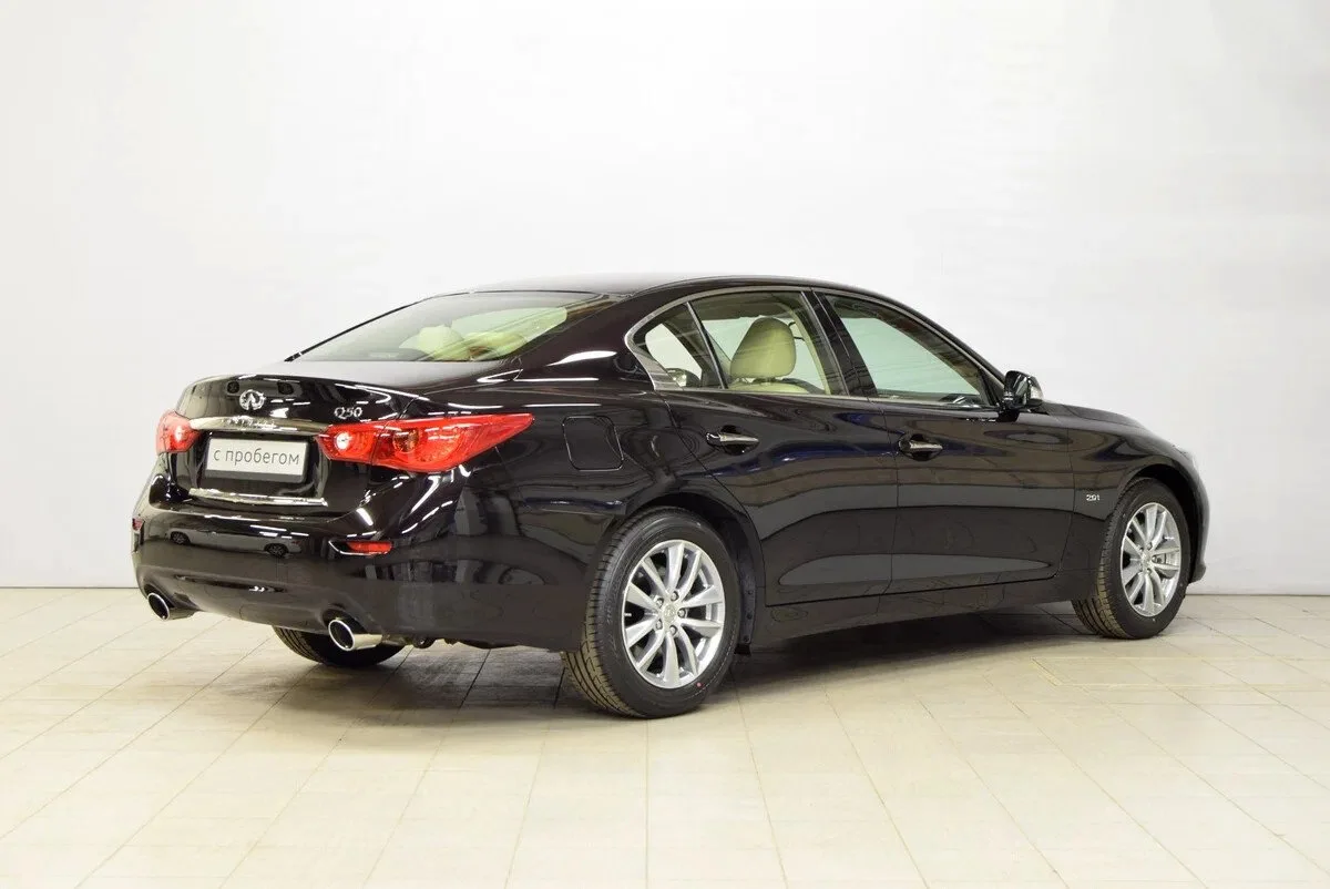 Infiniti Q50
