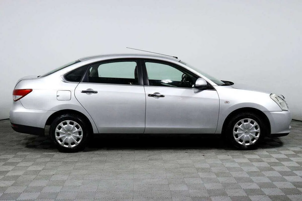 Nissan Almera