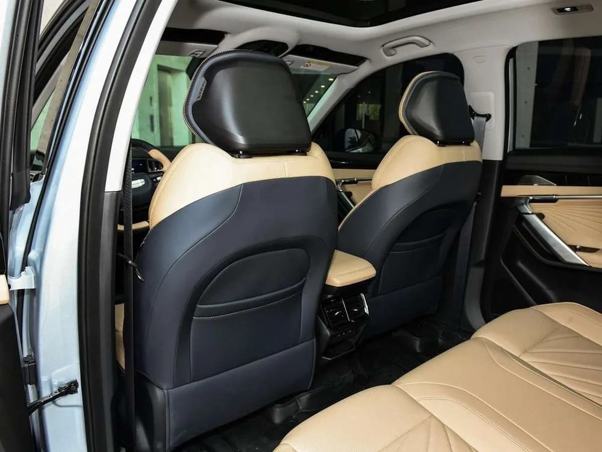 Geely Atlas