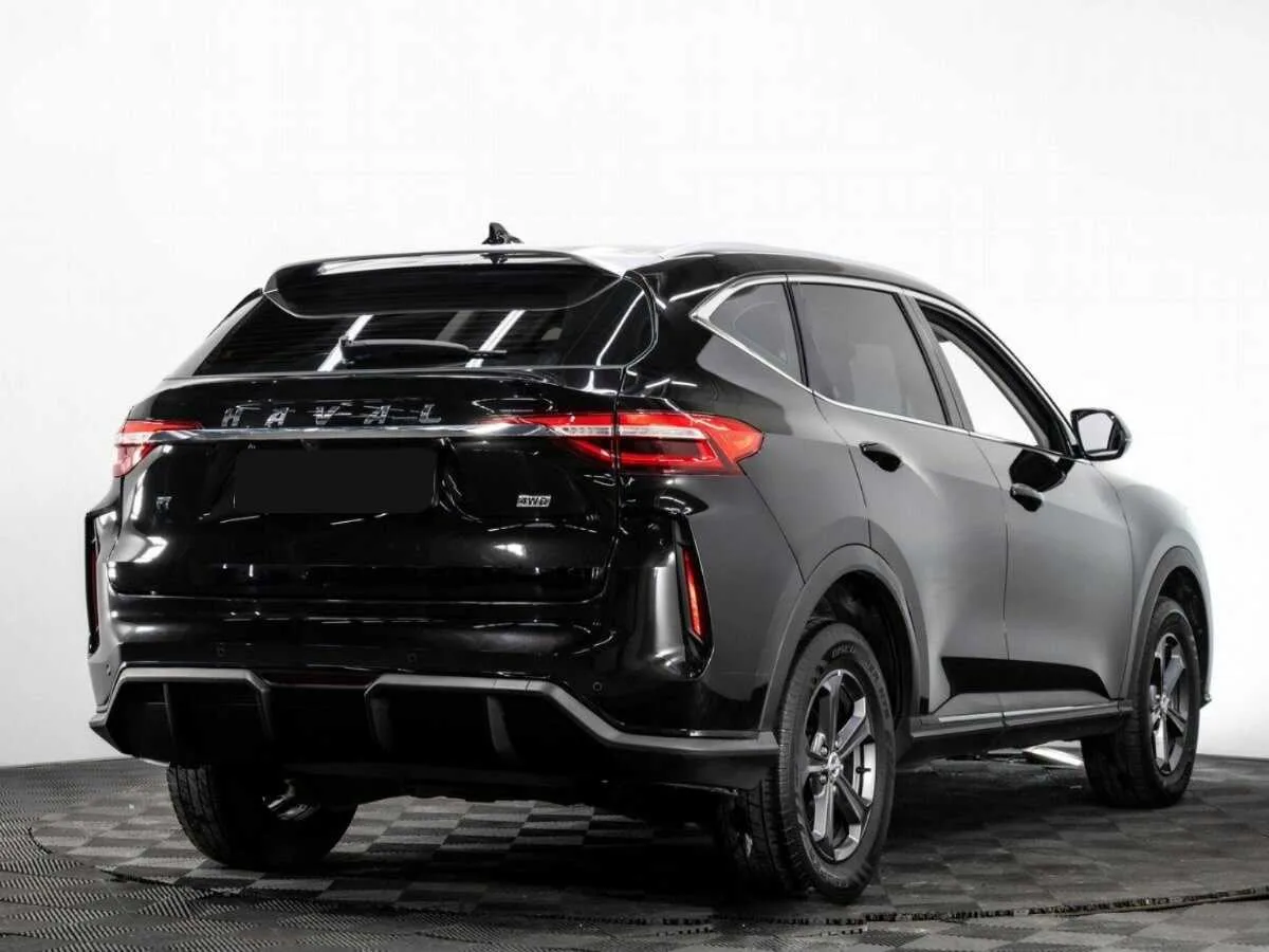 Haval F7