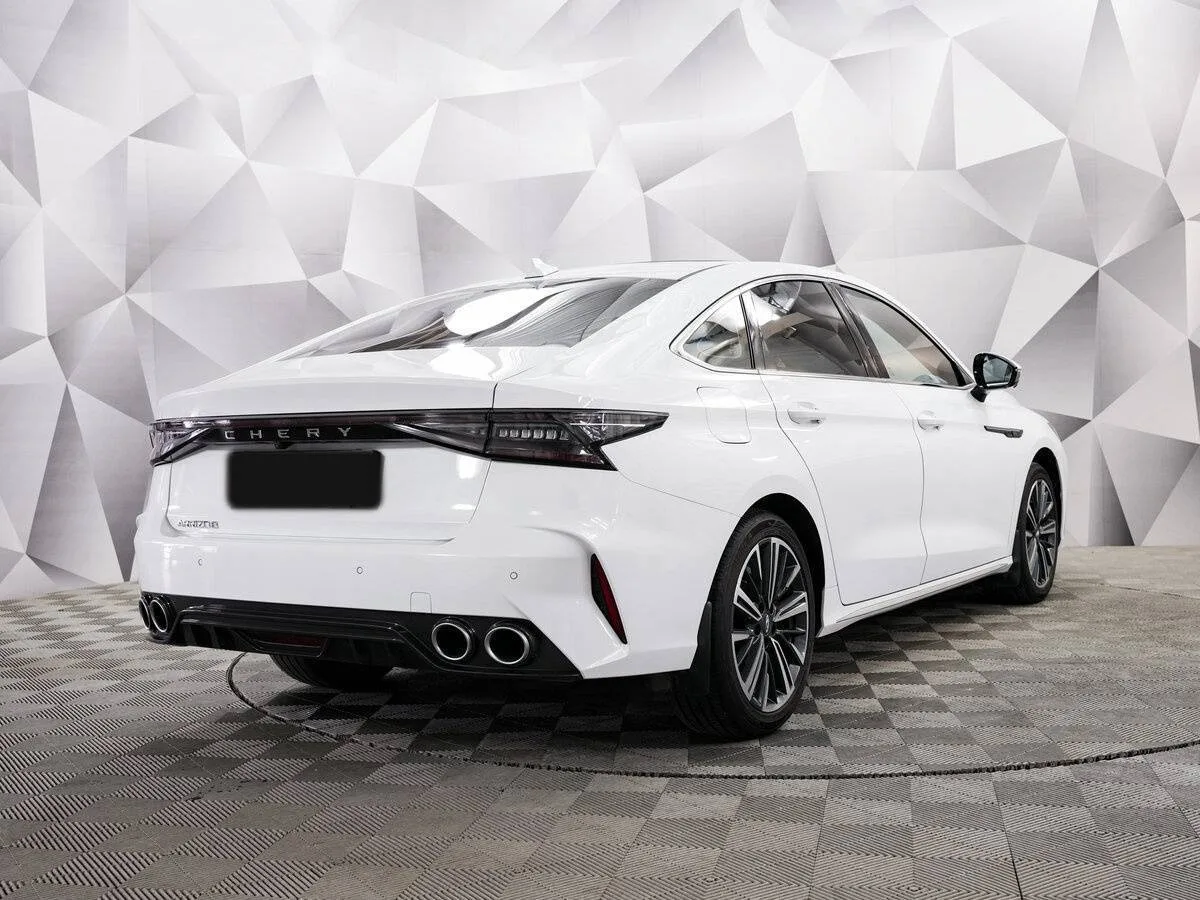 Chery Arrizo 8
