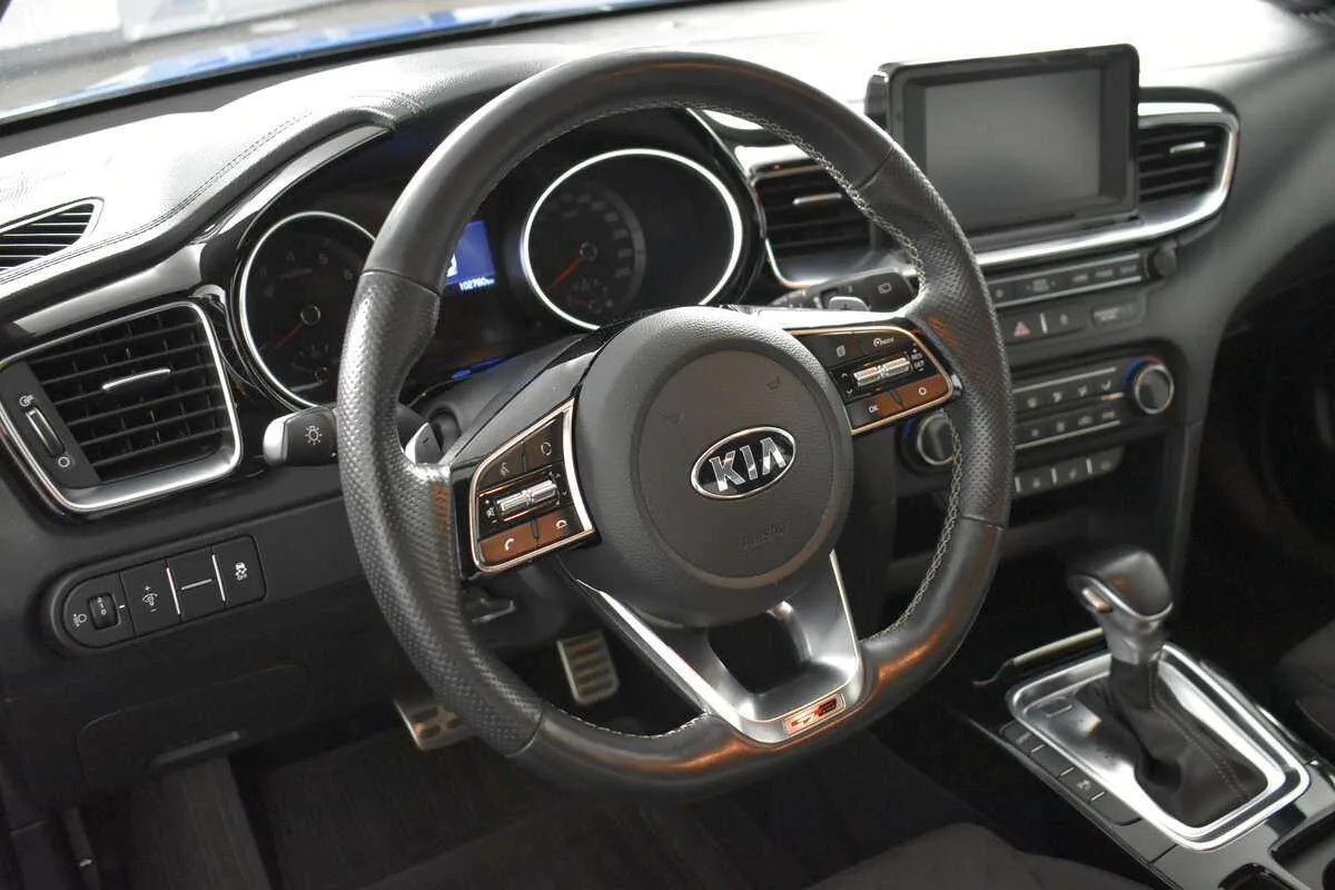 Kia Proceed