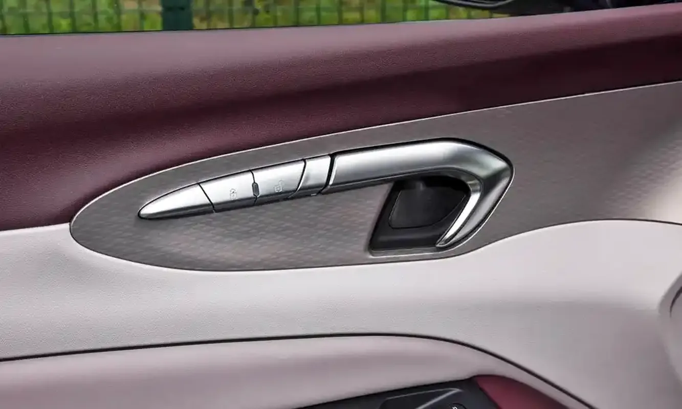 FAW Bestune T90