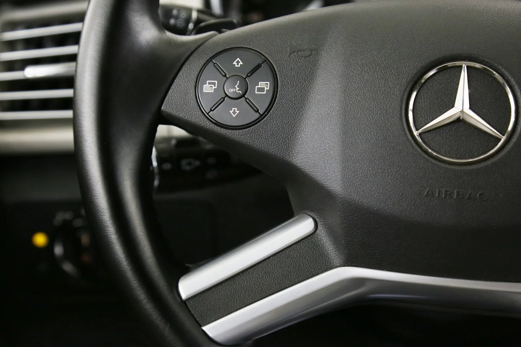 Mercedes-Benz R-Класс