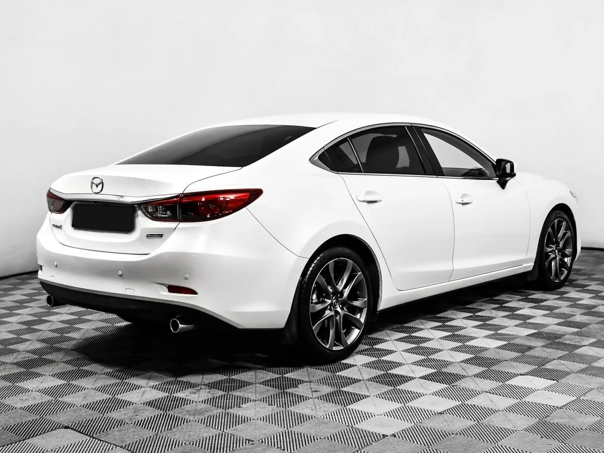 Mazda 6