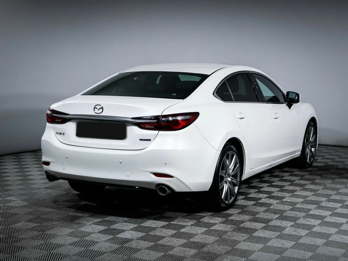 Mazda 6