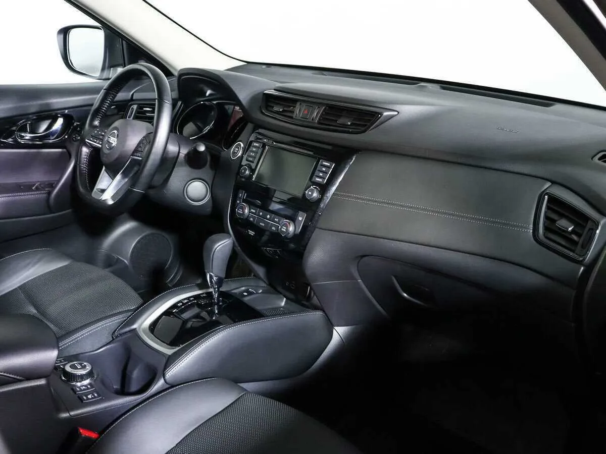 Nissan X Trail