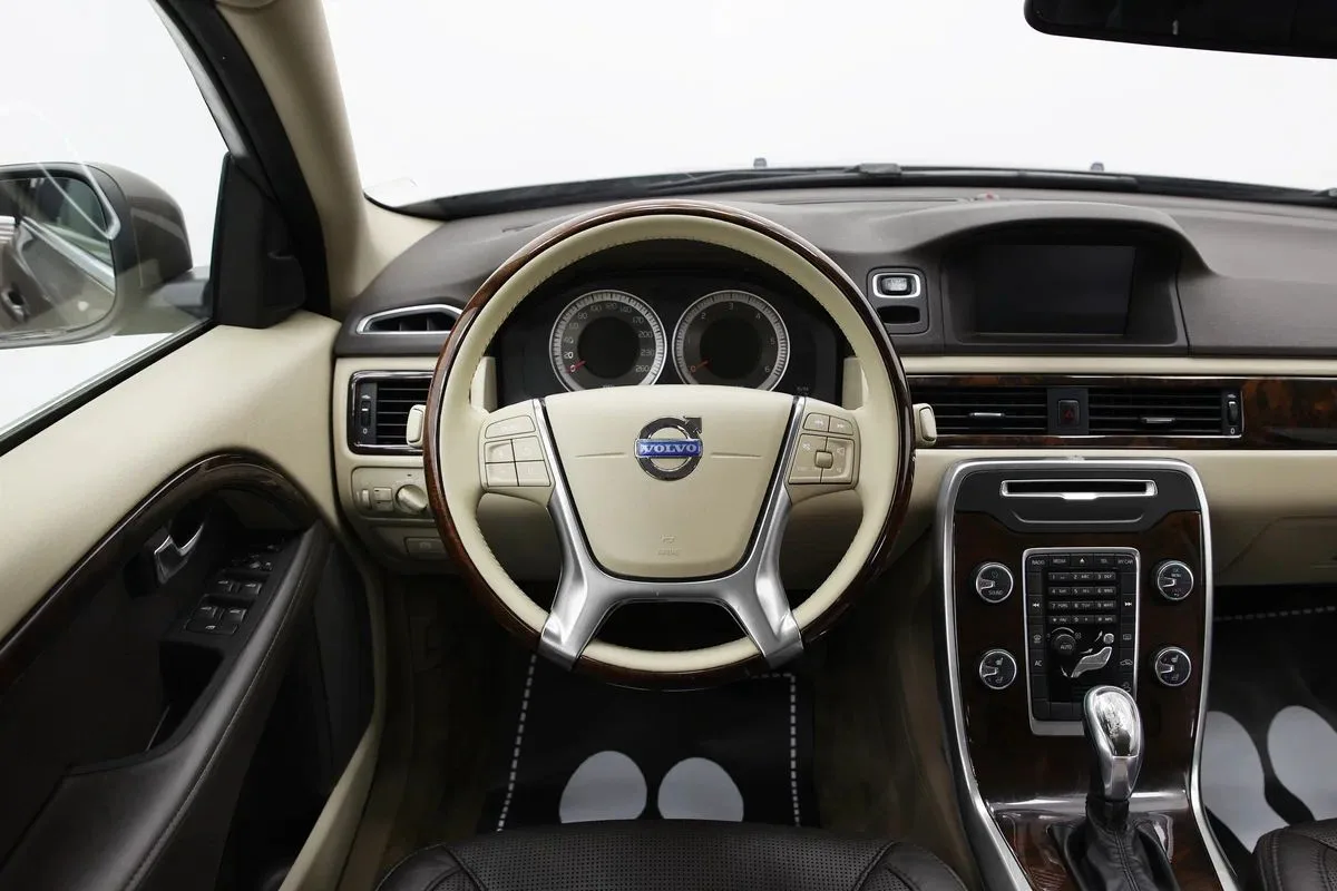 Volvo XC70