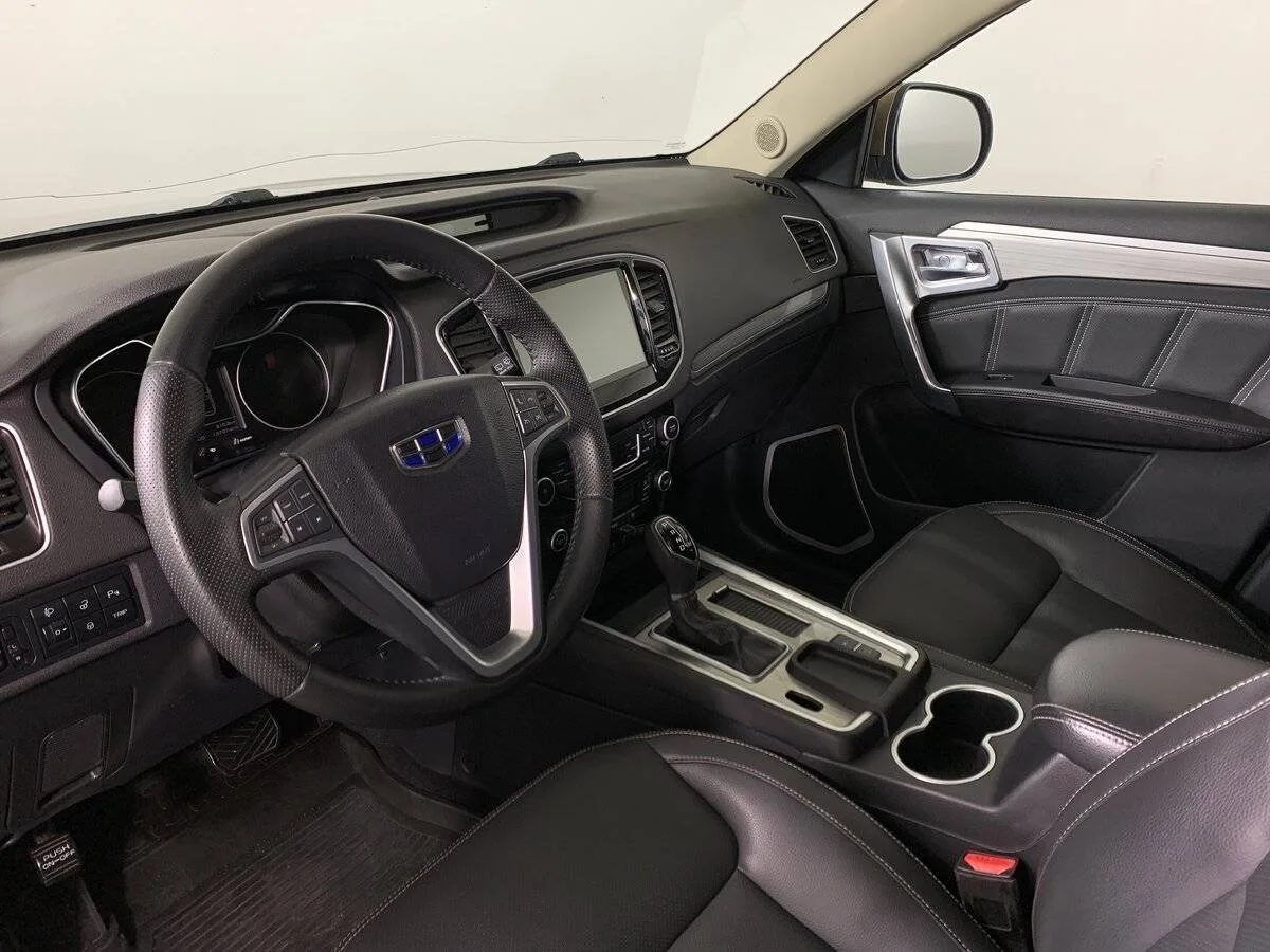 Geely Emgrand X7