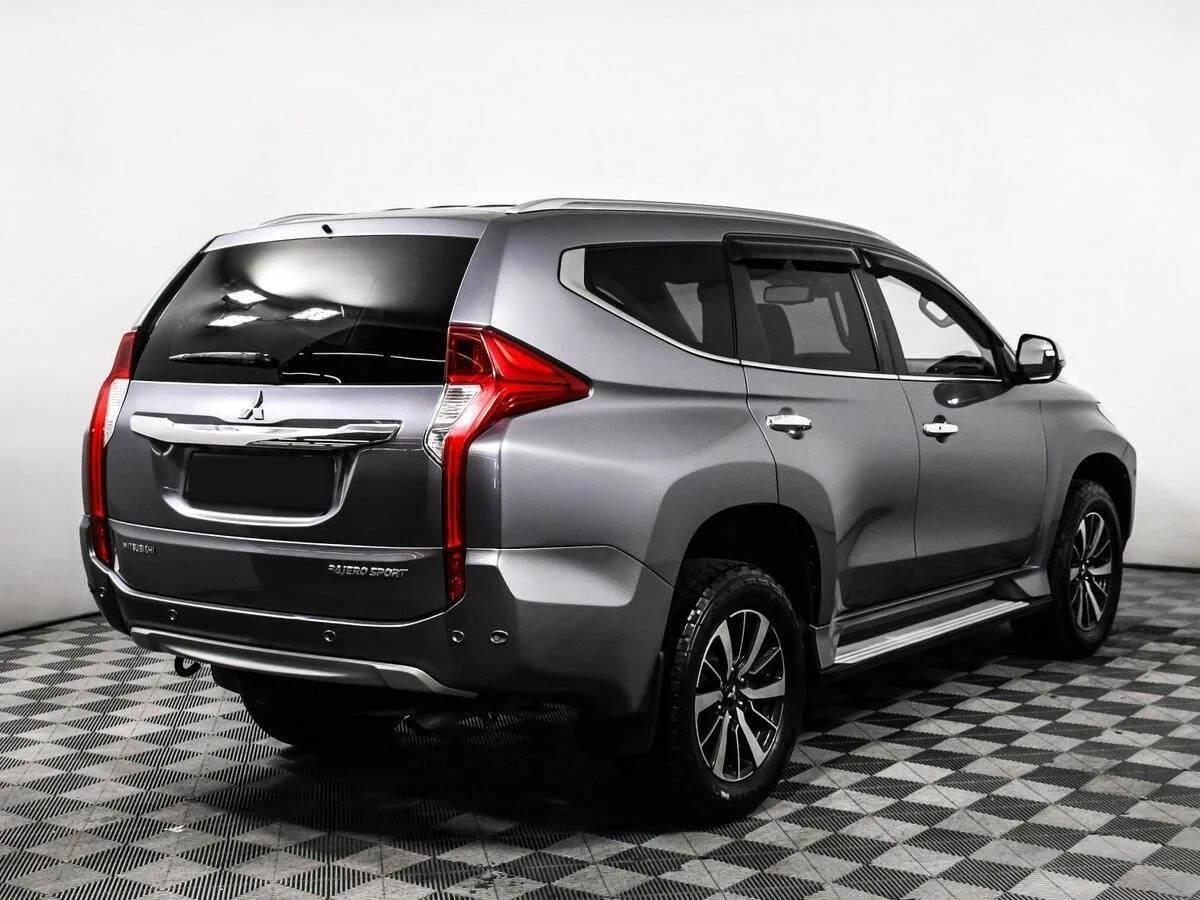 Mitsubishi Pajero Sport