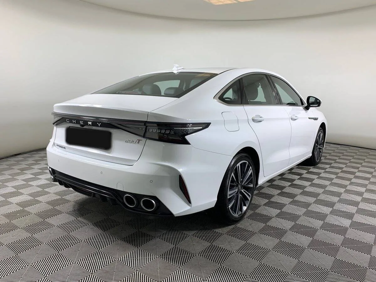 Chery Arrizo 8