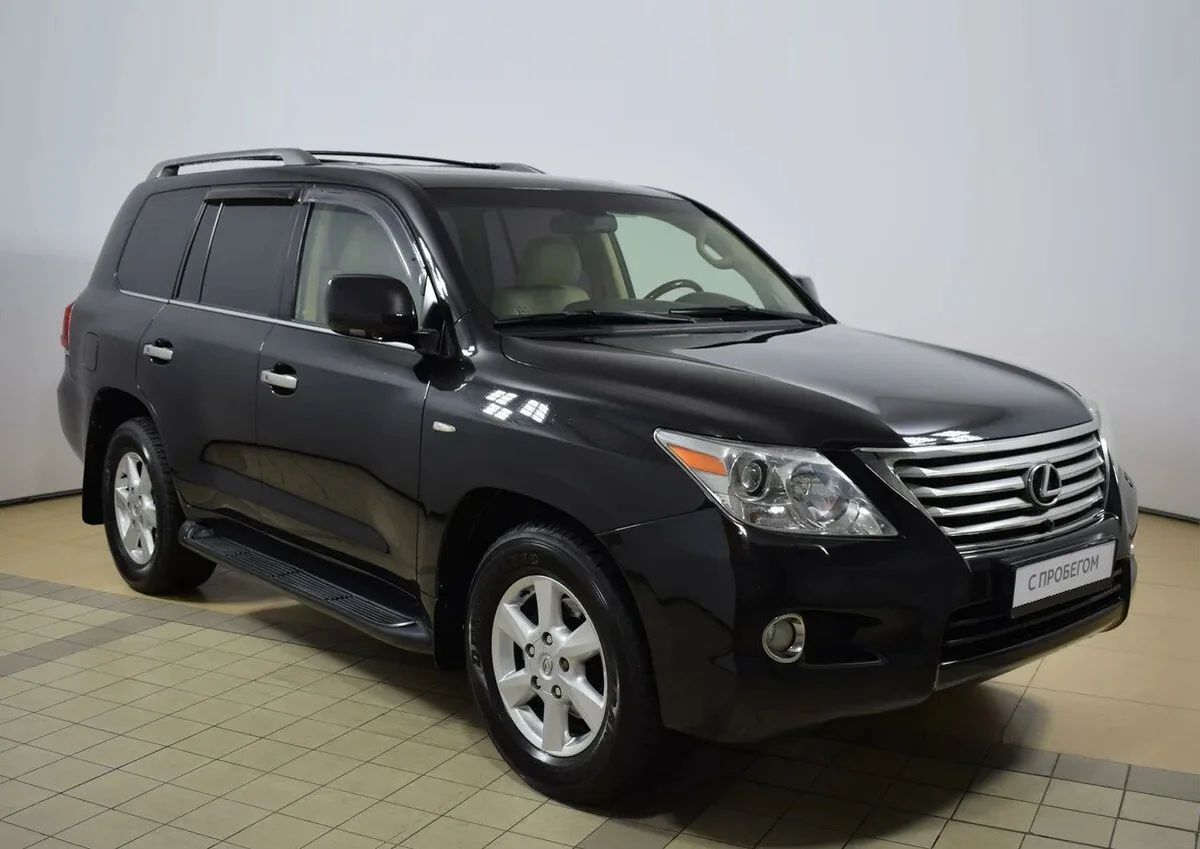 Lexus LX
