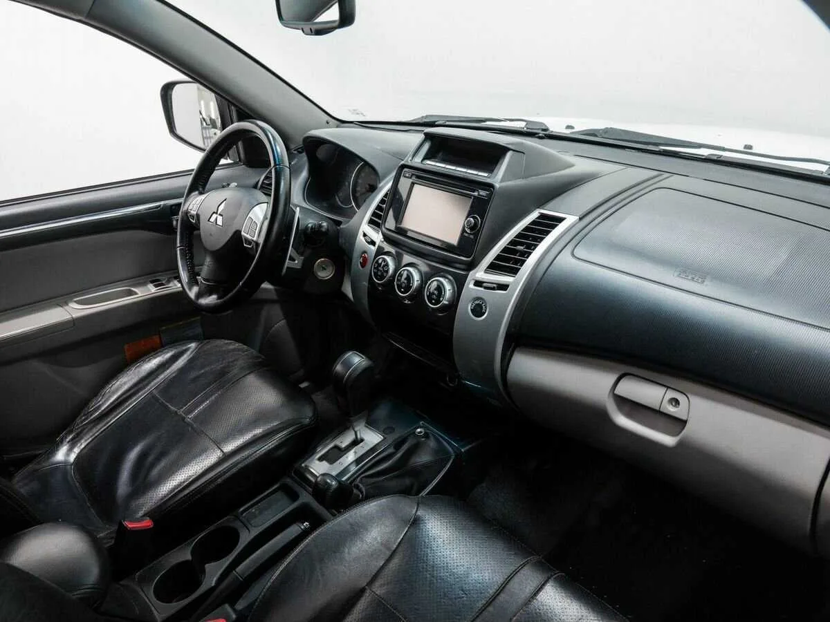 Mitsubishi Pajero Sport