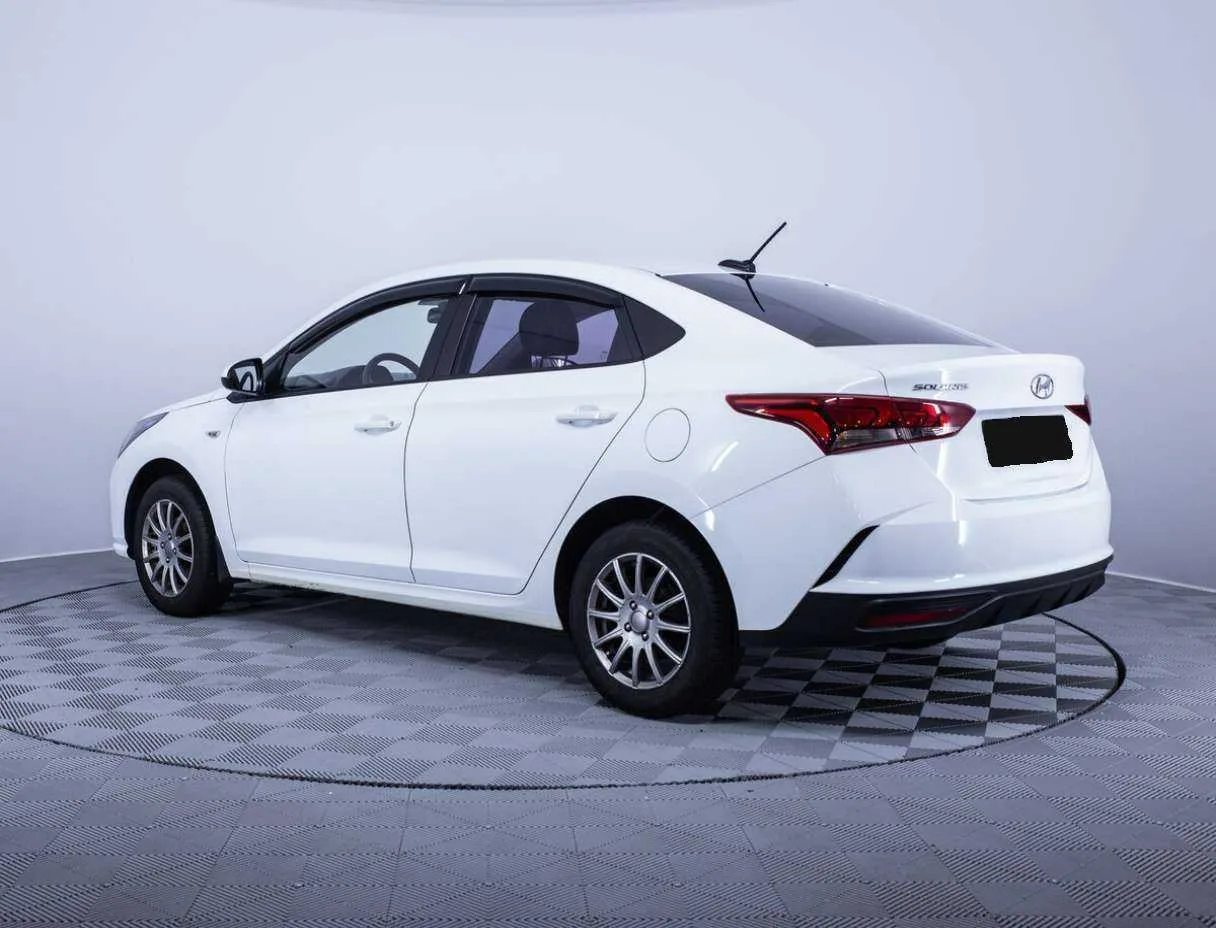 Hyundai Solaris