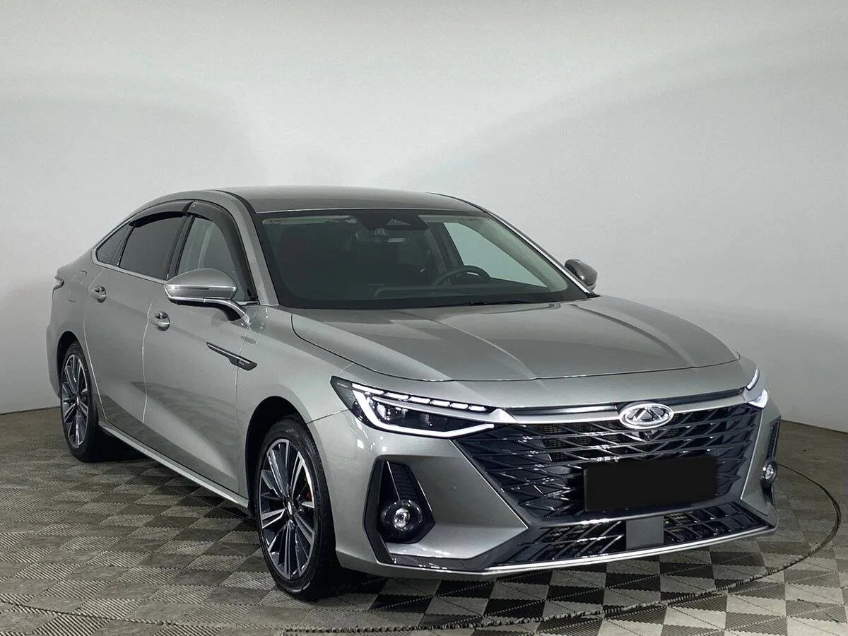 Chery Arrizo 8