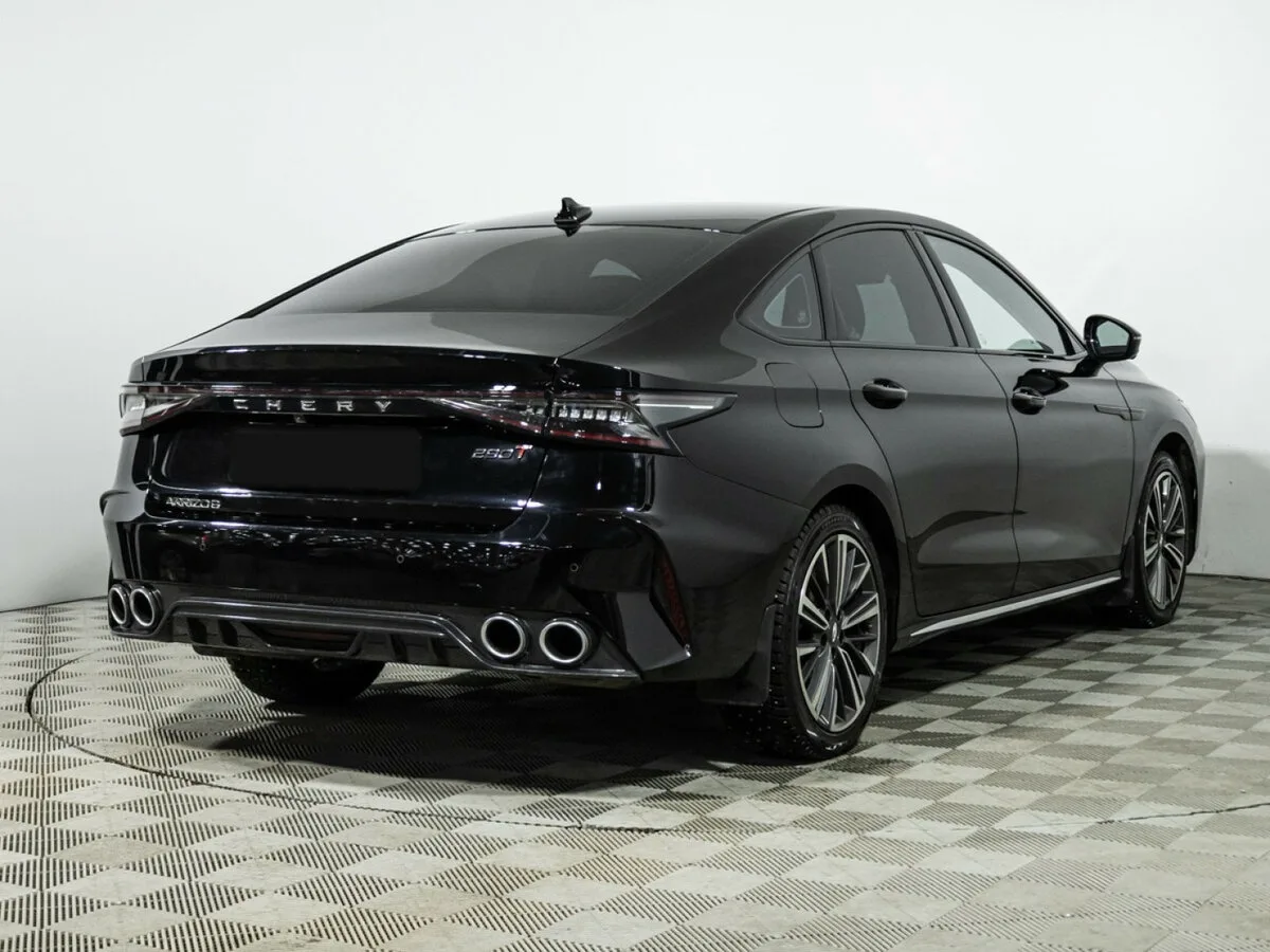 Chery Arrizo 8