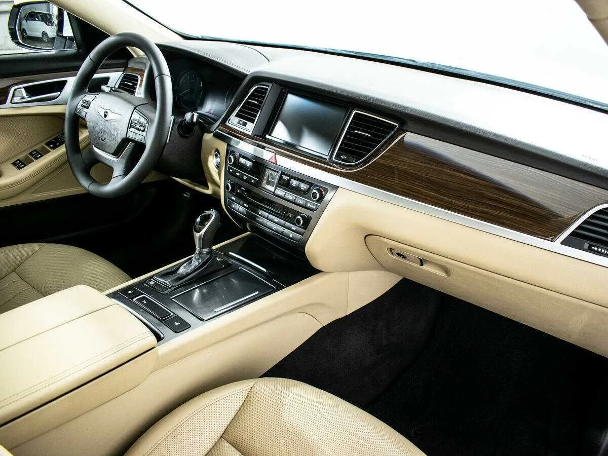Hyundai Genesis